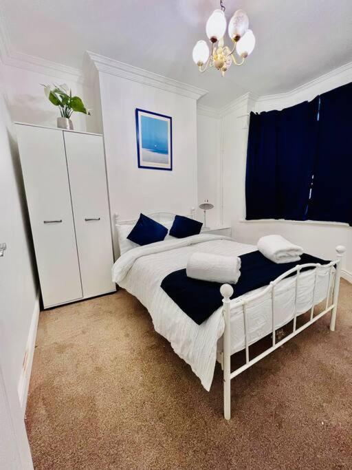 Lovely 3Bed Home Мидълзбро Екстериор снимка